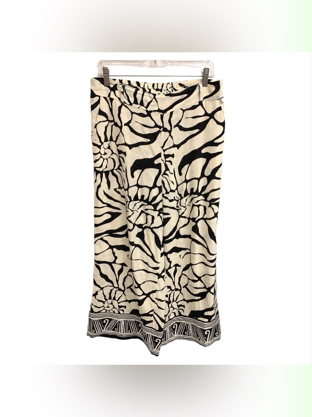 Rachel Zoe Black and Cream Floral-Print Maxi Skirt Size M